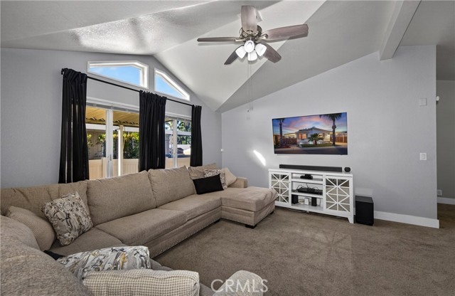 Detail Gallery Image 8 of 30 For 1721 E Colton #115,  Redlands,  CA 92374 - 3 Beds | 2 Baths