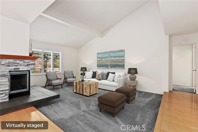 3919 Southhampton Road, Moorpark CA: https://media.crmls.org/medias/dc0a5cbb-bfed-4093-a610-dff813e18141.jpg