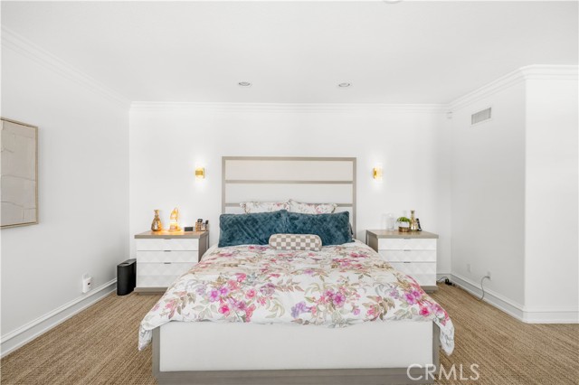 1040 S Summer Breeze Lane, Anaheim CA: https://media.crmls.org/medias/dc0ae18a-1068-47e0-b48a-d536f96c6e87.jpg