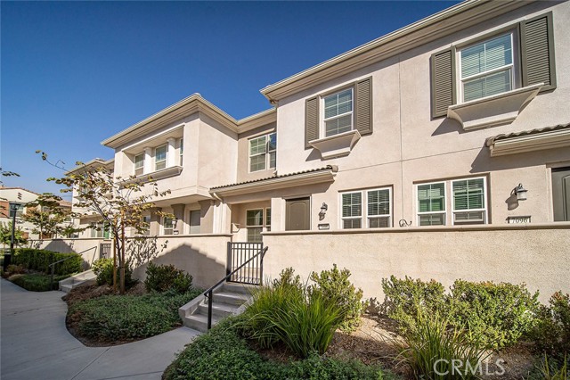 Detail Gallery Image 15 of 22 For 7098 Montecito Ln, Corona,  CA 92880 - 3 Beds | 2/1 Baths