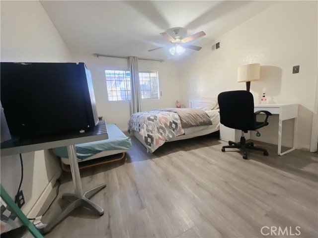 Detail Gallery Image 3 of 10 For 132 W Saxon Avenue, San Gabriel,  CA 91776 - 5 Beds | 3 Baths