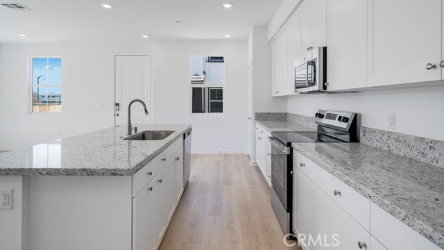 Detail Gallery Image 3 of 23 For 34453 Ciruela Ave, French Valley,  CA 92596 - 3 Beds | 2/1 Baths