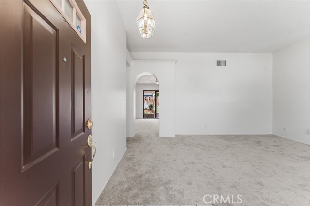 Detail Gallery Image 4 of 38 For 38027 Raintree, Palmdale,  CA 93552 - 3 Beds | 2 Baths