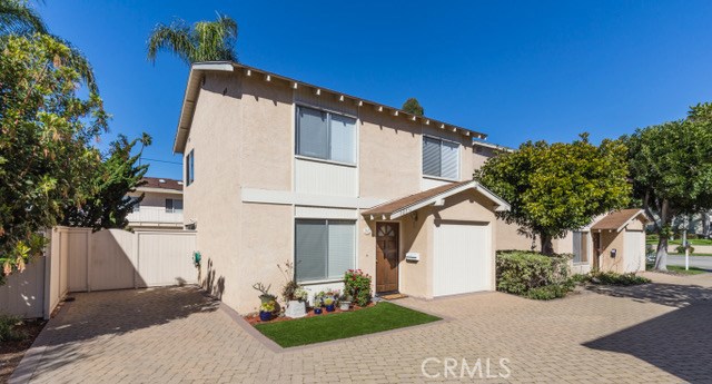 121 Broadway, Redondo Beach, California 90277, 3 Bedrooms Bedrooms, ,2 BathroomsBathrooms,Residential,Sold,Broadway,PV17038019