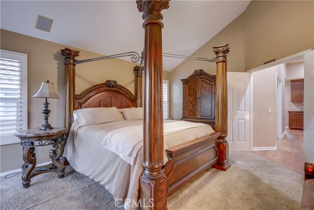 4 Sugarpine Drive, Trabuco Canyon CA: https://media.crmls.org/medias/dc0c3820-9d86-41b5-955a-c707af442bb6.jpg