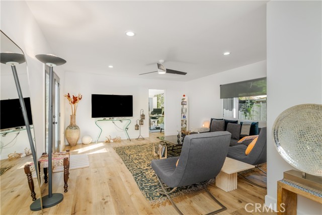 Detail Gallery Image 16 of 53 For 7213 E Lanai St, Long Beach,  CA 90808 - 4 Beds | 2 Baths