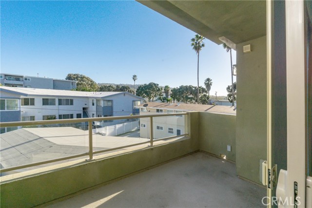 206 Calle Miramar, Redondo Beach, California 90277, 4 Bedrooms Bedrooms, ,3 BathroomsBathrooms,Residential,Sold,Calle Miramar,SB17021229