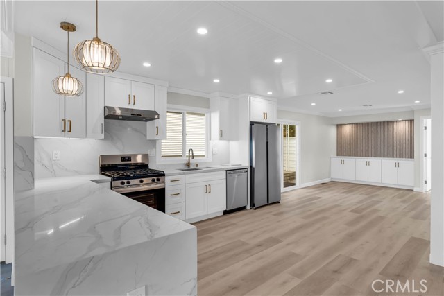 Detail Gallery Image 3 of 30 For 24001 Muirlands Bld #115,  Lake Forest,  CA 92630 - 2 Beds | 2 Baths