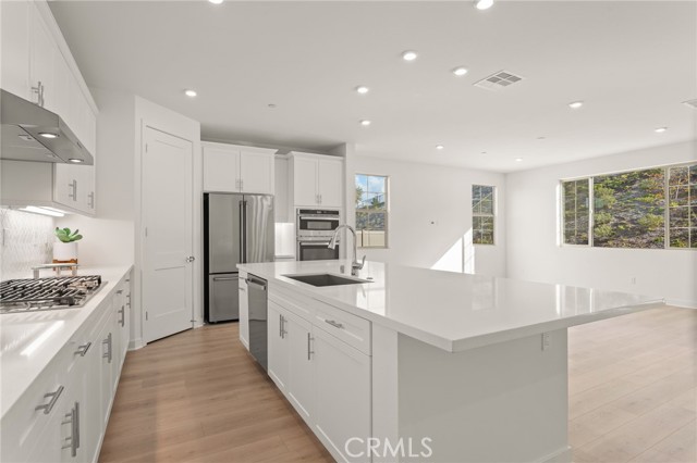 2004 Saguaro Glen, Escondido CA: https://media.crmls.org/medias/dc0ec58f-fde3-4e13-9d5f-ddb028ce0ff1.jpg