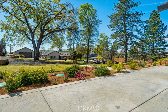 Detail Gallery Image 6 of 53 For 3997 Skyview, Paradise,  CA 95969 - 3 Beds | 3 Baths