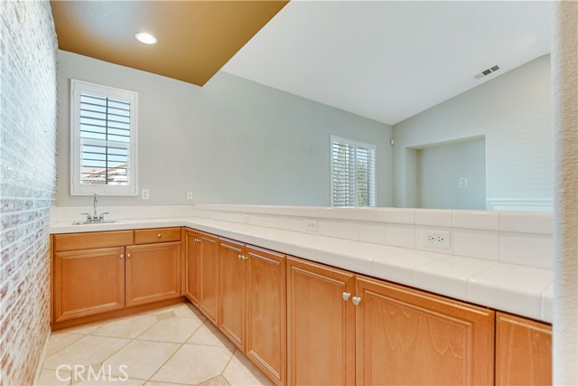 Detail Gallery Image 27 of 75 For 18614 Glass Mountain Dr, Riverside,  CA 92504 - 4 Beds | 3/1 Baths