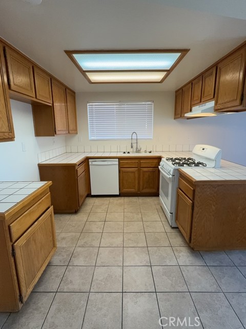 Detail Gallery Image 9 of 27 For 13624 Copperstone Dr, Victorville,  CA 92392 - 3 Beds | 2 Baths