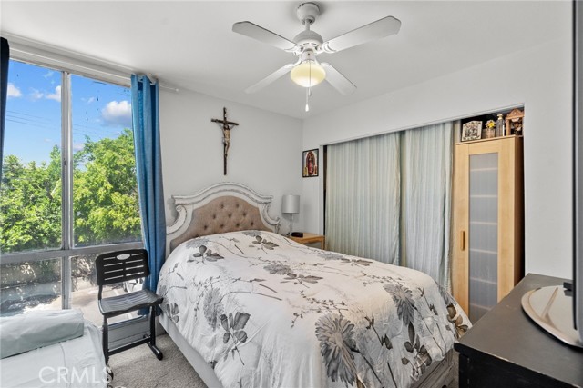 Detail Gallery Image 11 of 19 For 8601 International Ave #130,  Canoga Park,  CA 91304 - 2 Beds | 2 Baths