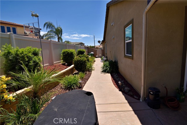 32458 Daisy Drive, Winchester CA: https://media.crmls.org/medias/dc134972-22cd-405d-a20d-ebe330e46131.jpg