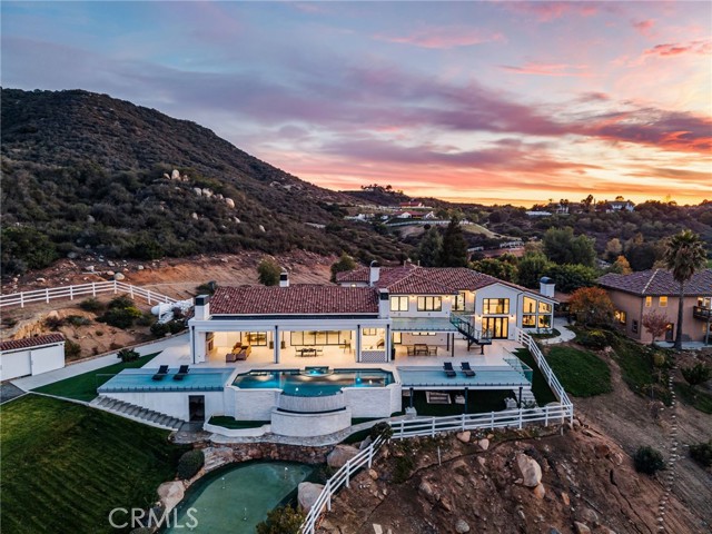 Detail Gallery Image 15 of 69 For 37730 via Baya, Murrieta,  CA 92562 - 7 Beds | 7/2 Baths