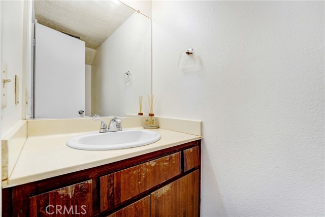 9531 Sepulveda blvd, 3 photo 9