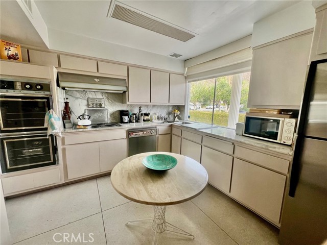 300 S Patencio Road, Palm Springs, California 92262, 3 Bedrooms Bedrooms, ,3 BathroomsBathrooms,Residential Lease,For Rent,300 S Patencio Road,CRNP24035060