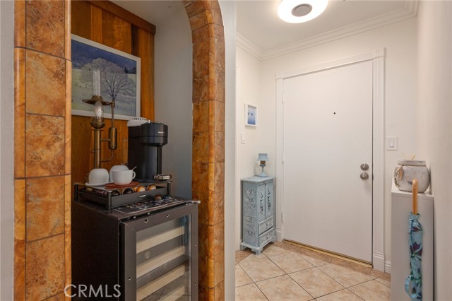 565 Esplanade, Redondo Beach, California 90277, 1 Bedroom Bedrooms, ,Residential,Sold,Esplanade,SB21248131