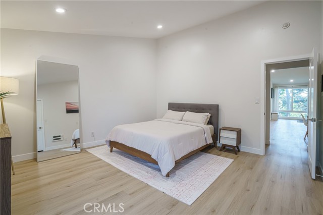 904 Camino Real, Redondo Beach CA: https://media.crmls.org/medias/dc16f70d-04d3-4cf6-903e-cabd0e204d57.jpg