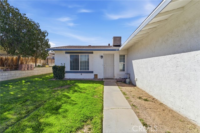 Detail Gallery Image 5 of 45 For 2024 Rushmore Dr, Barstow,  CA 92311 - 4 Beds | 1/1 Baths