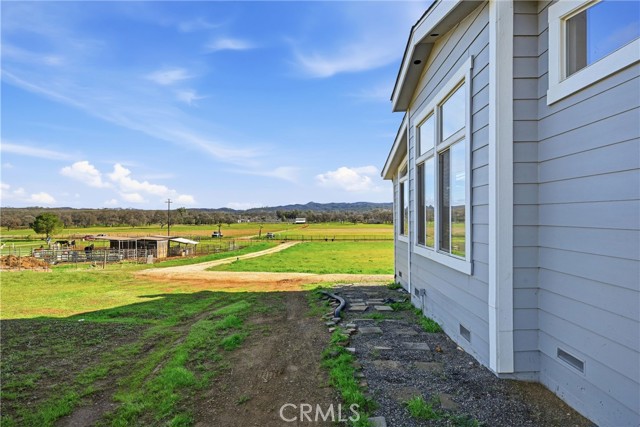 Detail Gallery Image 30 of 44 For 2805 Smith Ln, Clearlake,  CA 95422 - 3 Beds | 2 Baths