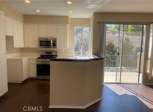 8215 E White Oak, Orange CA: https://media.crmls.org/medias/dc18dce6-a56b-4994-8800-76dd0c6aa5a4.jpg