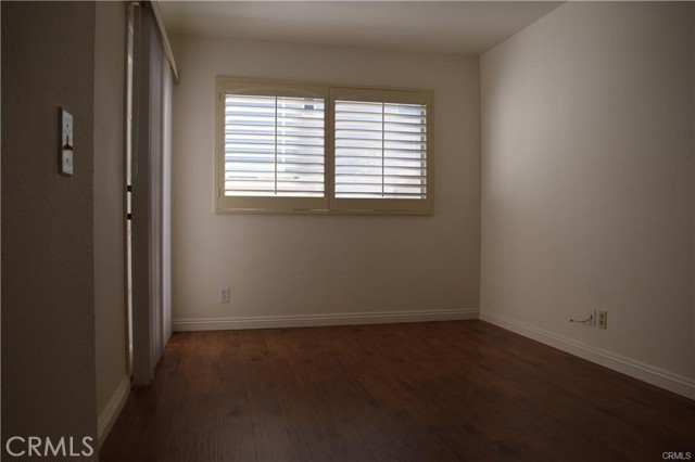 91 Oval Road, Irvine CA: https://media.crmls.org/medias/dc1accb3-58dc-4d1f-abda-746172acb7df.jpg