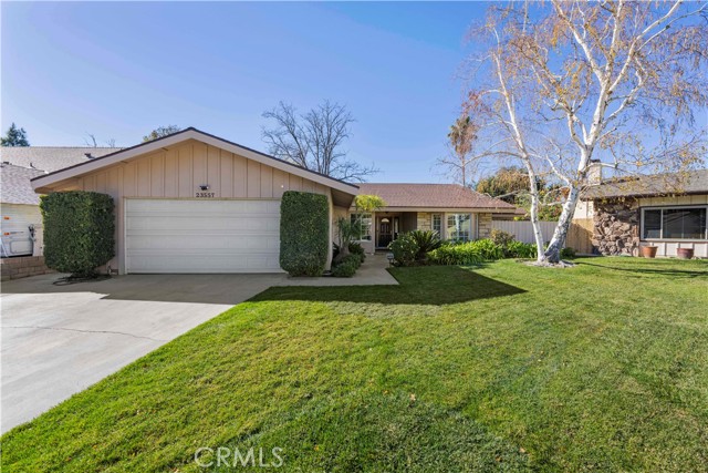 Detail Gallery Image 1 of 1 For 23557 Arlen Dr, Newhall,  CA 91321 - 3 Beds | 2 Baths