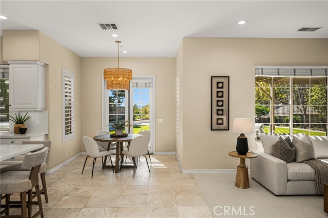 Detail Gallery Image 19 of 63 For 10533 Emerson Bend, Tustin,  CA 92782 - 4 Beds | 3/1 Baths