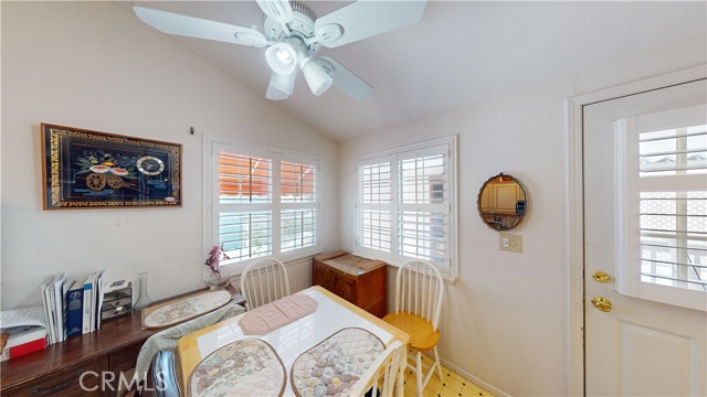 Detail Gallery Image 5 of 34 For 19350 Ward St #69,  Huntington Beach,  CA 92646 - 3 Beds | 2 Baths