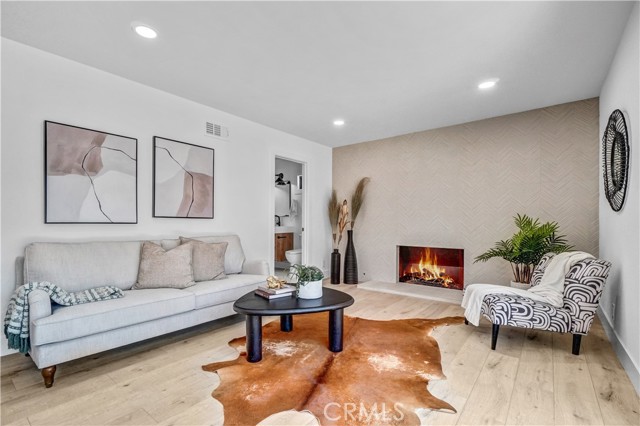 Detail Gallery Image 13 of 52 For 5231 Los Encantos Circle, La Palma,  CA 90623 - 5 Beds | 3 Baths