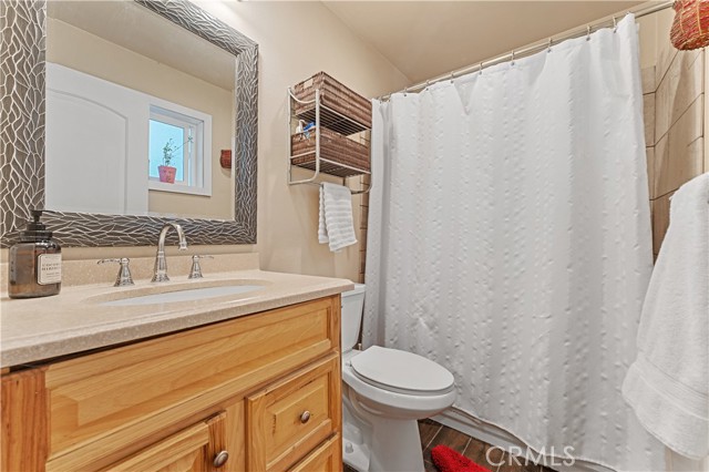 Detail Gallery Image 25 of 34 For 40177 Lakeview Dr, Big Bear Lake,  CA 92315 - 3 Beds | 2 Baths
