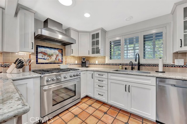 Detail Gallery Image 12 of 32 For 306 Avenida Monterey, San Clemente,  CA 92672 - 4 Beds | 3 Baths