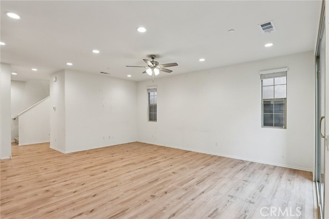 Detail Gallery Image 15 of 51 For 5313 Teramo, Fontana,  CA 92336 - 3 Beds | 2/1 Baths