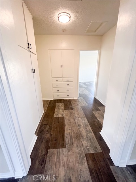 9620 Florence Avenue, Downey CA: https://media.crmls.org/medias/dc21e89a-c6fb-4ff1-b3fe-89cf86b27d31.jpg