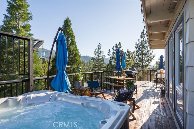43811 Canyon Crest Drive, Big Bear Lake CA: https://media.crmls.org/medias/dc22be7a-eefa-4f0e-9fb9-f19f15a36375.jpg