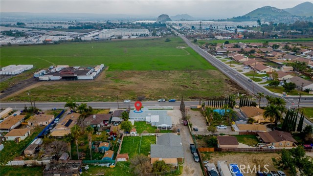 Image 40 of 42 For 19340 Jurupa Avenue