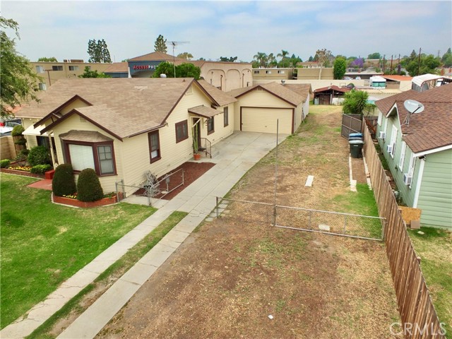 10505 Artesia Blvd., Bellflower CA: https://media.crmls.org/medias/dc235670-52c4-43b5-a590-5ec4dc90c70c.jpg