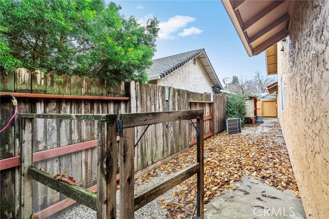 Detail Gallery Image 37 of 48 For 14 Knotts Glen Ct, Chico,  CA 95926 - 3 Beds | 2 Baths