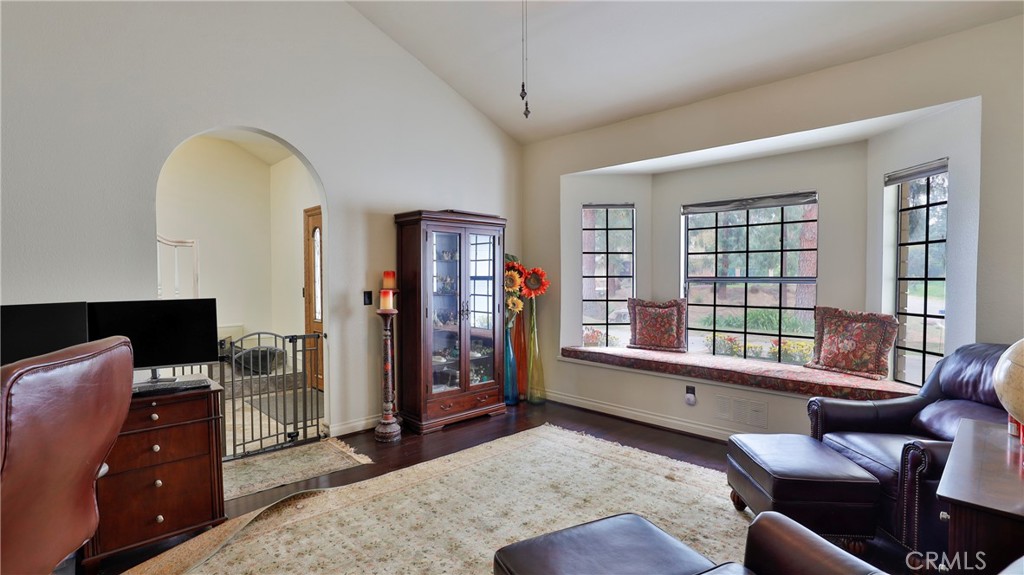 MLS #IV25073743 image #12