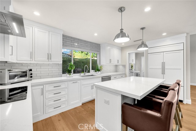 Detail Gallery Image 3 of 31 For 1619 Melody Ln, Fullerton,  CA 92831 - 4 Beds | 3/1 Baths