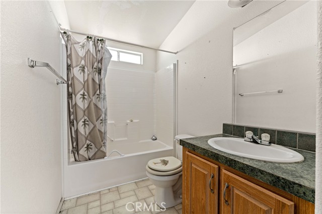 Detail Gallery Image 12 of 40 For 26477 Cummings Valley Rd, Tehachapi,  CA 93561 - 3 Beds | 2 Baths