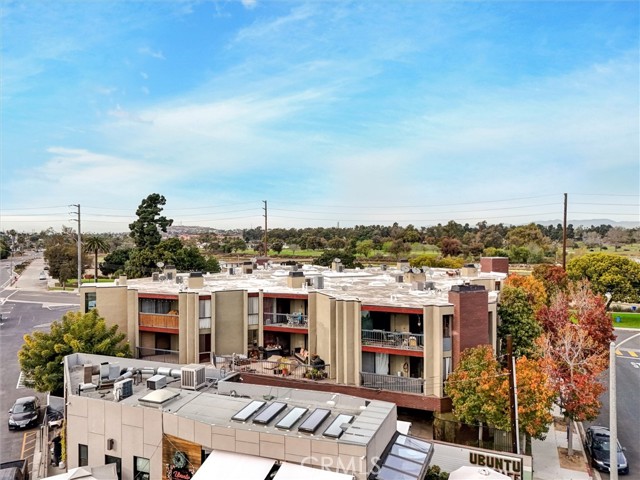 Detail Gallery Image 38 of 49 For 5190 E Colorado St #204,  Long Beach,  CA 90814 - 1 Beds | 1 Baths