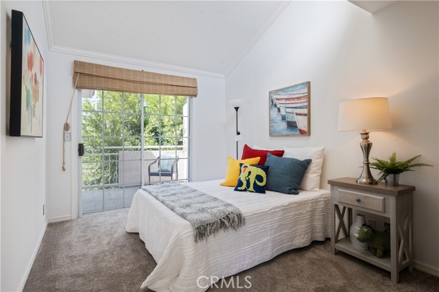 2006 Aviation Way, Redondo Beach CA: https://media.crmls.org/medias/dc25c3b8-38a8-4164-9444-5ab7eb41b46c.jpg