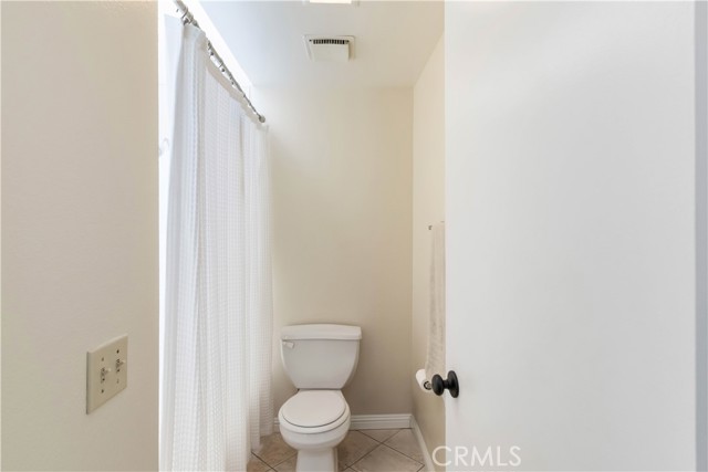 Detail Gallery Image 13 of 21 For 2421 Chandler Ave #2,  Simi Valley,  CA 93065 - 2 Beds | 2/1 Baths