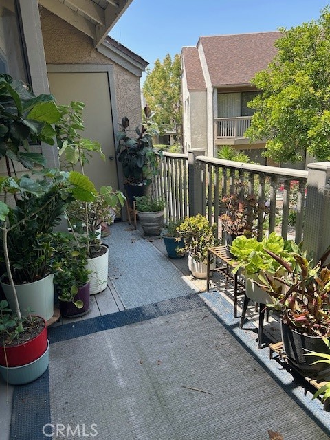 10591 Lakeside S Drive, Garden Grove CA: https://media.crmls.org/medias/dc25e987-d6c0-4a66-a435-ee3ed65edd49.jpg