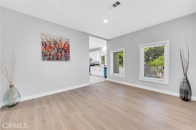 Detail Gallery Image 6 of 48 For 404 E Kingsley Ave, Pomona,  CA 91767 - 5 Beds | 3 Baths