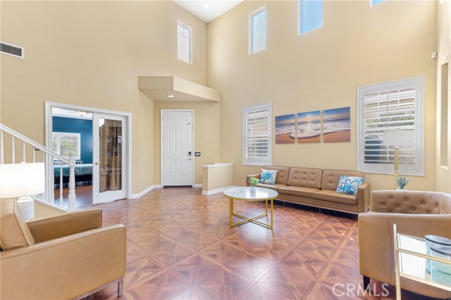 Detail Gallery Image 15 of 41 For 2547 Calla Lily Ct, Simi Valley,  CA 93063 - 4 Beds | 2/1 Baths