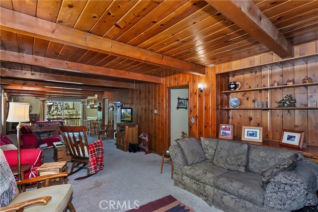 Detail Gallery Image 9 of 28 For 830 Villa Grove Ave, Big Bear Lake,  CA 92315 - 2 Beds | 1 Baths