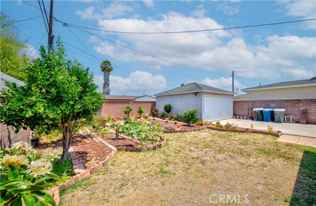 16008 S Saint Andrews Place, Gardena CA: https://media.crmls.org/medias/dc26f6d7-9f10-4288-8065-3f408090be43.jpg
